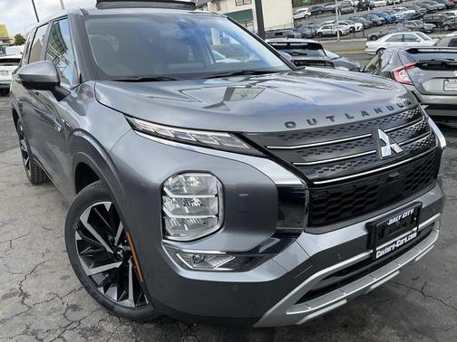 2023 Mitsubishi Outlander PHEV SE S-AWC