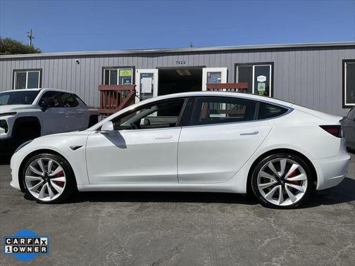 2019 Tesla Model 3 Performance