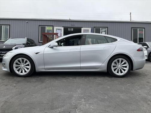 2017 Tesla Model S 90D
