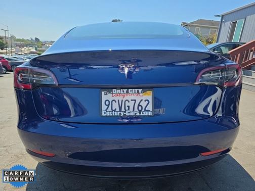 2022 Tesla Model 3 Standard Range