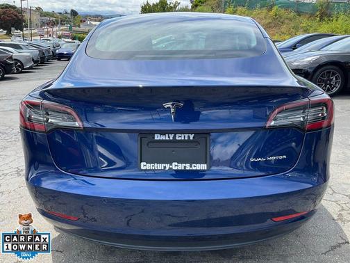 Deep Blue Metallic 2022 Tesla Model 3 Long Range