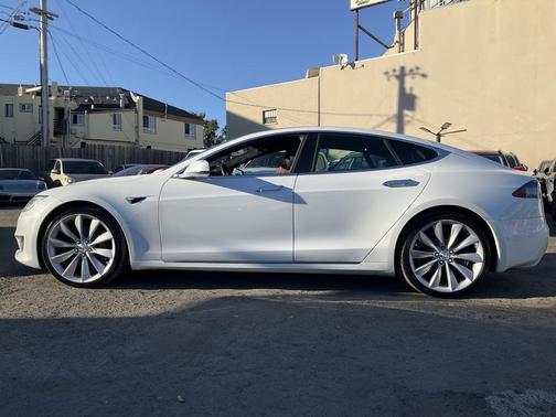 2021 Tesla Model S Long Range
