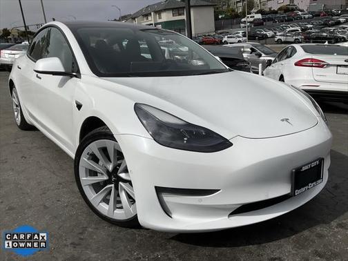 2022 Tesla Model 3 Standard Range