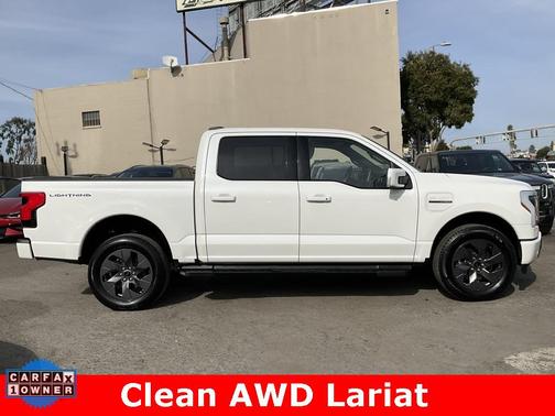 2022 Ford F-150 Lightning LARIAT