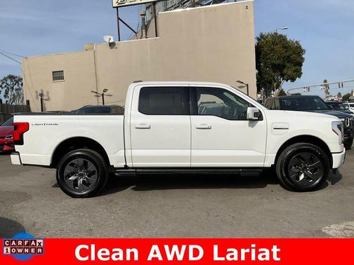 2022 Ford F-150 Lightning LARIAT