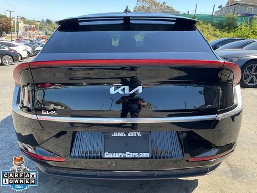 Aurora Black Pearl 2023 Kia EV6 Wind
