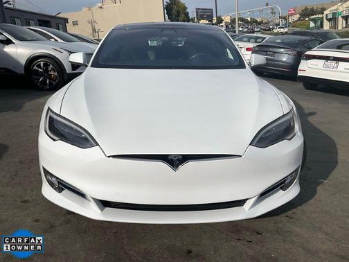Pearl White Multi-Coat 2017 Tesla Model S 100D