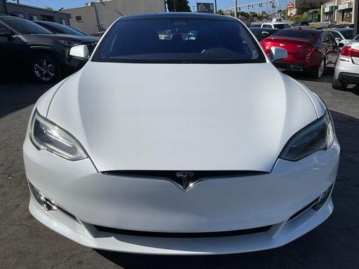 Pearl White Multi-Coat 2017 Tesla Model S 100D