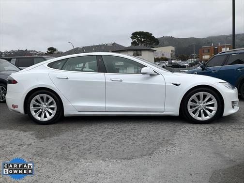 2017 Tesla Model S 75D