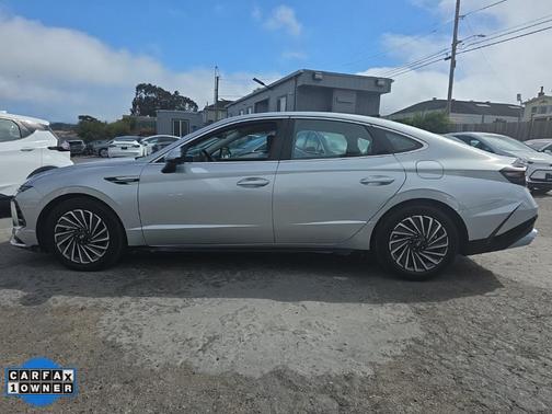 2024 Hyundai SONATA Hybrid SE