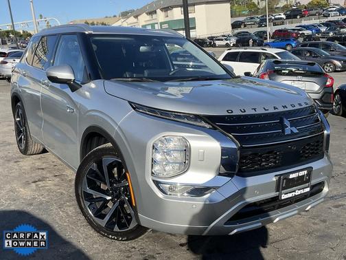 2024 Mitsubishi Outlander PHEV SEL