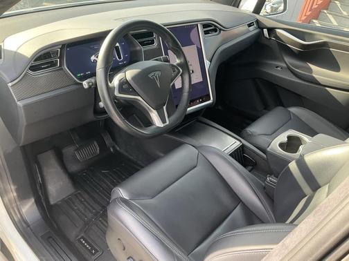2017 Tesla Model X 75D