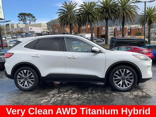 2020 Ford Escape Titanium