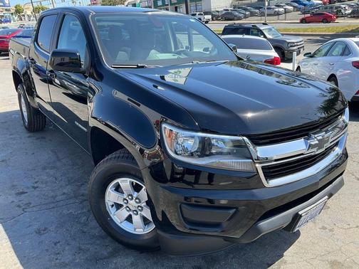 Black 2018 Chevrolet Colorado WT
