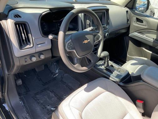 Black 2018 Chevrolet Colorado WT