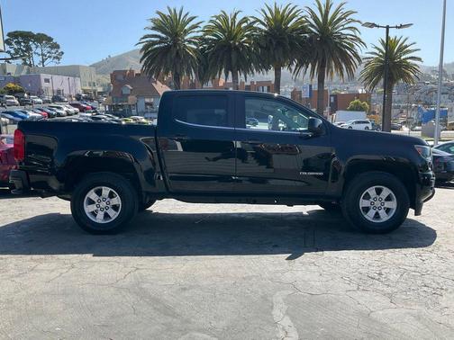 Black 2018 Chevrolet Colorado WT