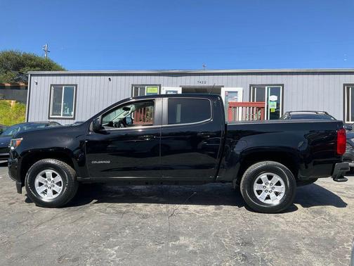 Black 2018 Chevrolet Colorado WT