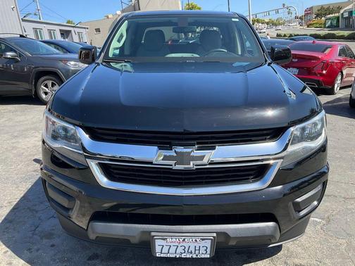 Black 2018 Chevrolet Colorado WT