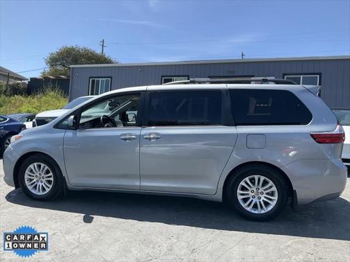 2015 Toyota Sienna XLE