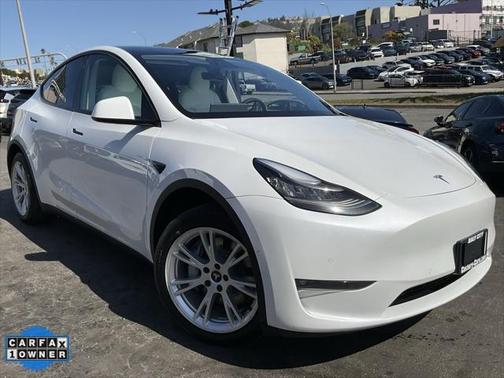 2021 Tesla Model Y Standard Range Rear-Wheel Drive