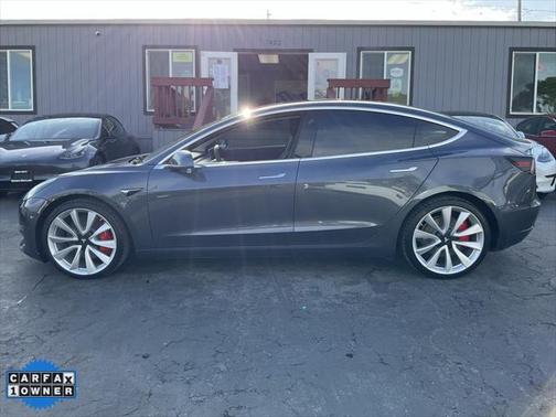 2018 Tesla Model 3 Performance