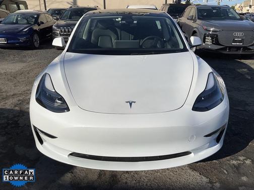2022 Tesla Model 3 Standard Range