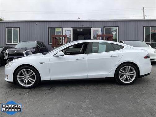 2015 Tesla Model S 85