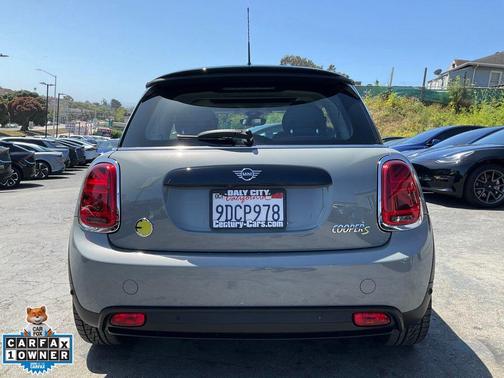 Moonwalk Grey Metallic 2023 MINI Hardtop Cooper S