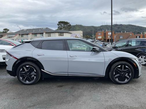 2025 Kia EV6 Wind