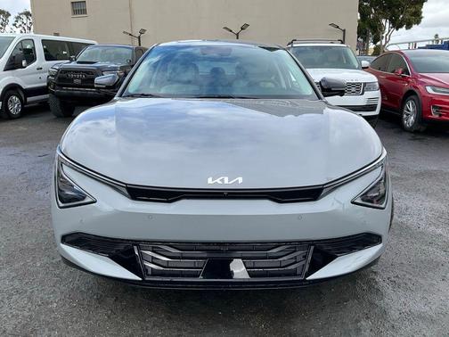 2025 Kia EV6 Wind