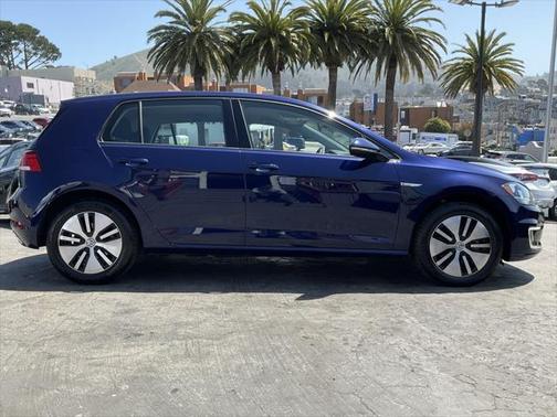 2019 Volkswagen e-Golf SE
