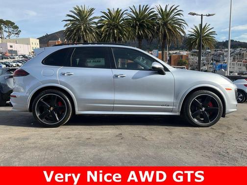 2016 Porsche Cayenne GTS