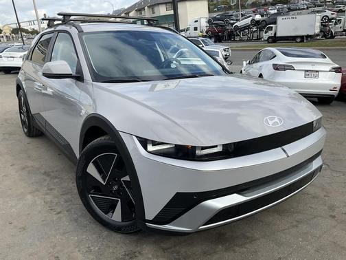 2025 Hyundai IONIQ 5 SEL