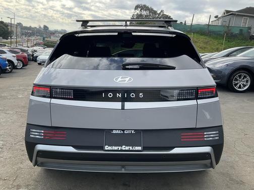 2025 Hyundai IONIQ 5 SEL