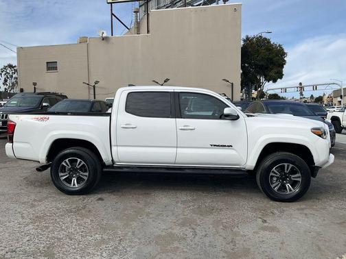 2019 Toyota Tacoma TRD Sport