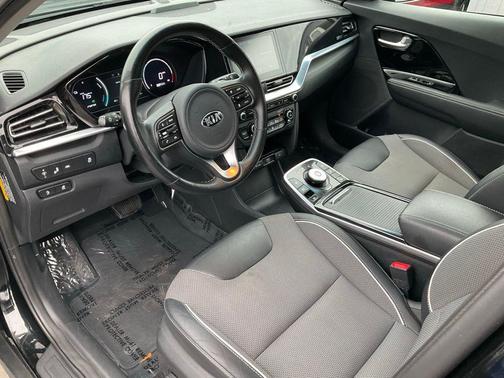 2020 Kia Niro EV EX
