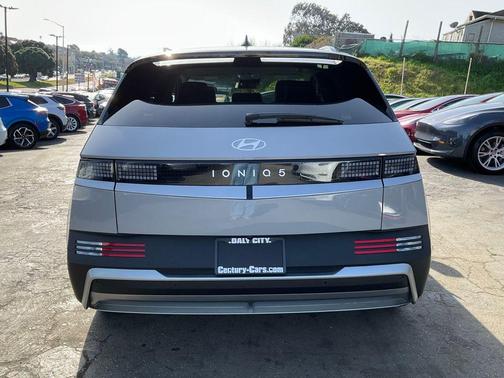 2025 Hyundai IONIQ 5 SEL