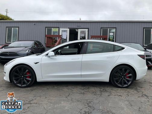 2020 Tesla Model 3 Performance