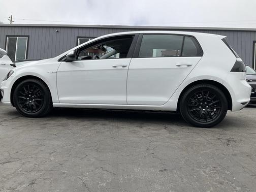 2015 Volkswagen e-Golf Limited Edition