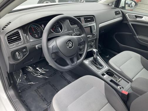 2015 Volkswagen e-Golf Limited Edition