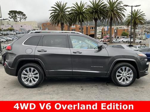 2018 Jeep Cherokee Overland