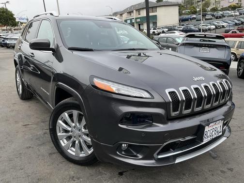 2018 Jeep Cherokee Overland