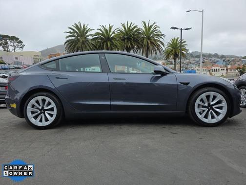 2022 Tesla Model 3 Standard Range