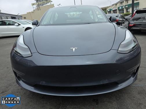 2022 Tesla Model 3 Standard Range