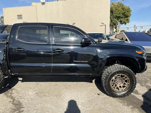 2021 Toyota Tacoma SR5