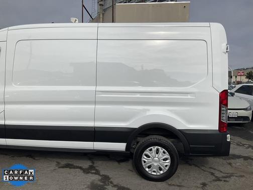 2022 Ford E-Transit T-350 Medium Roof