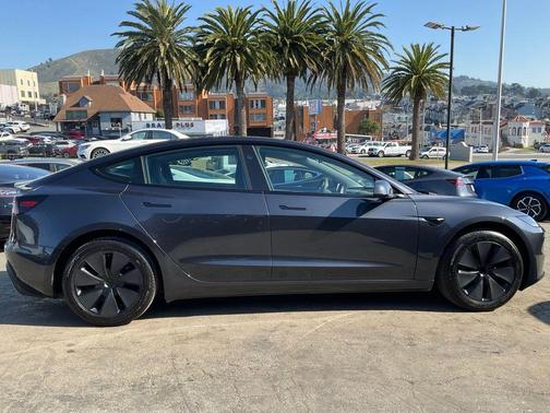 2024 Tesla Model 3 Long Range
