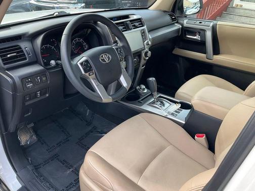 2020 Toyota 4Runner SR5 Premium
