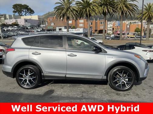 2017 Toyota RAV4 Hybrid SE