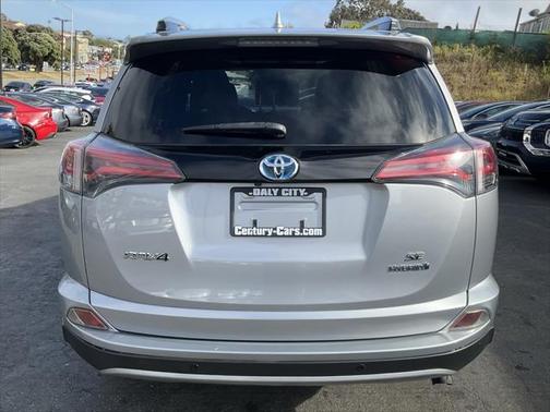 2017 Toyota RAV4 Hybrid SE